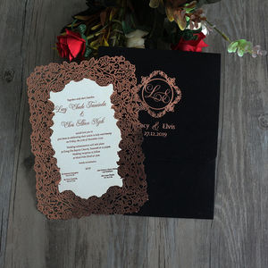 Cartes d'invitations de <span class=keywords><strong>mariage</strong></span> élégantes en or rose avec fleur découpée au laser avec enveloppe de poche en velours - Product Image 5