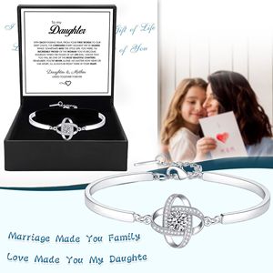 Bracciale Vintage da Donna con Zirconi a Forma di Quadrifoglio, Stile Europeo e Americano, Moda Semplice, Ideale per <span class=keywords><strong>Sorelle</strong></span> - Product Image 3