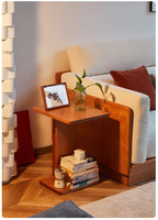 Table de chevet scandinave en bois de cerisier massif avec structure en C et rangement ouvert