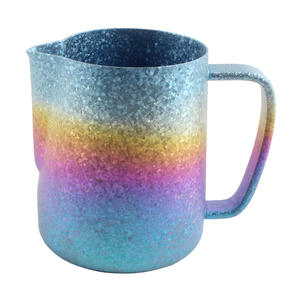 Pichet à mousse de lait professionnel en titane pur de 600 ml, coloré dégradé, pour espresso et latte art, avec bec verseur de précision - Product Image 3