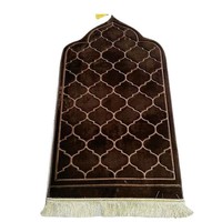 Tapis rouge en velours personnalisé pour chambre à coucher à l'extérieur Tapis court et épais en velours en relief avec éponge à cadeau