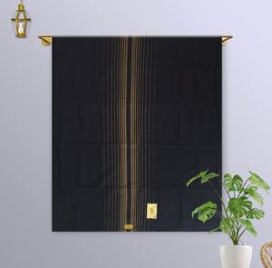 ผ้าซารองผ้าฝ้ายลายจาการ์ด วัติโมร์ สีดำ สำหรับผู้ชายชาวอินโดนีเซีย เหมาะสำหรับชาวมุสลิม ผ้าซารอง ฟูตะ - Product Image 2