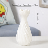 Vase à fleurs séchées en céramique artisanale moderne Qianrui, petit vase blanc hydroponique, ornements pour salon, décoration nordique pour la maison