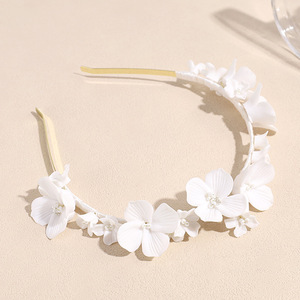 Serre-têtes de mariée romantiques <span class=keywords><strong>vintage</strong></span> élégants de luxe en alliage avec strass et perles en forme de fleur pour <span class=keywords><strong>mariage</strong></span>, anniversaire et fiançailles - Product Image 4
