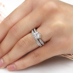 Set di Anelli Geometrici per Coppie, Eleganti Gioielli da Matrimonio e Fidanzamento per Donne - Product Image 2