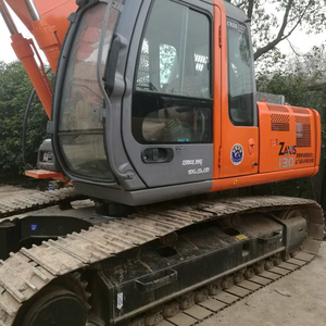 Excavatrice d'occasion Hitachi ZX130 0,59m3 13 tonnes, excavatrice à chenilles moyenne d'occasion, ZX70 ZX120 avec moteur Isuzu, pompe à engrenages à Shanghai - Product Image 1