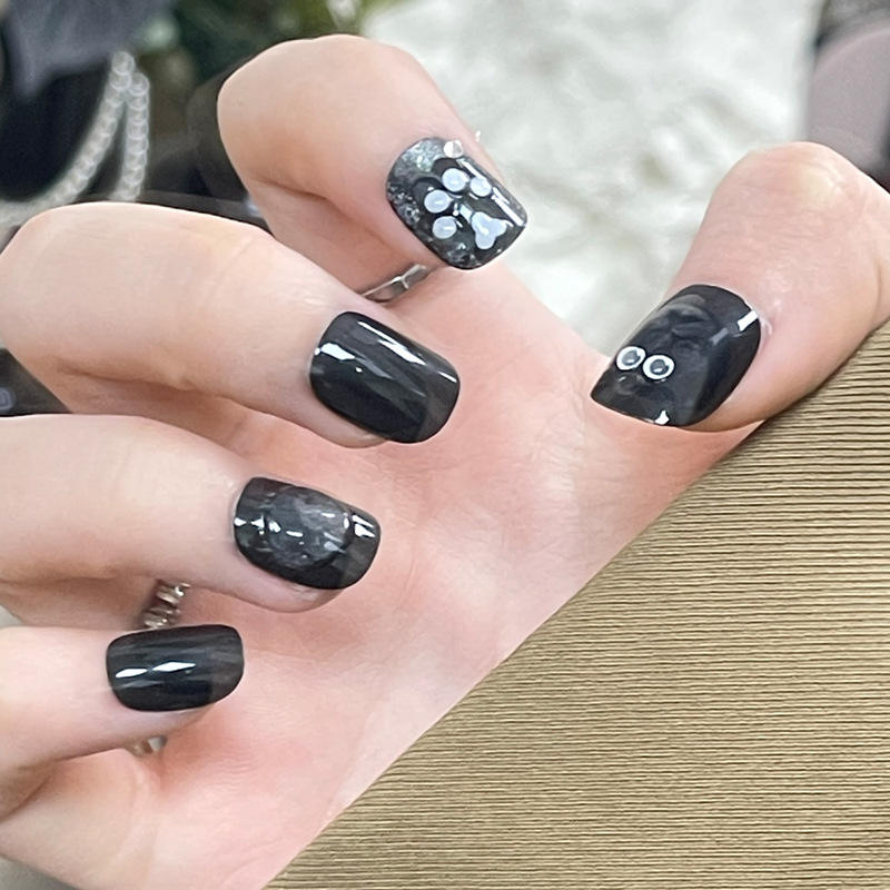 BY2098 Ink Moon Footprints