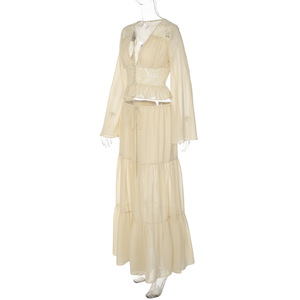 ชุดเซ็ต 2 ชิ้น แต่งลูกไม้สำหรับผู้หญิง - เสื้อครอปแขนยาวและกระโปรงแม็กซี่แบบหลายชั้น แฟชั่น - Product Image 5