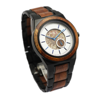 Montre de Plongée Sportive de Luxe en Acier Inoxydable Argentée Analogique avec Résistance à l'Eau pour Tenue Décontractée ou Professionnelle