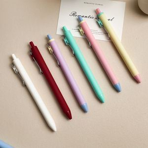 Bolígrafo de Gel de 0.5mm con Transferencia Térmica, Logotipo Promocional Impreso en Plástico, Bolígrafo Deportivo con Tinta a Base de Agua, Diseño Atractivo, Material de Oficina para Estudiantes - Product Image 1