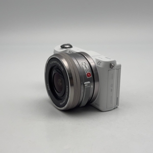 Cámara <span class=keywords><strong>Sony</strong></span> A6500 Usada con Lente 16-50, Cámara sin Espejo con Pantalla Táctil, Formato APS-C, en Excelente Estado, en Venta - Product Image 3