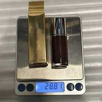 Nouvel Arrivage Huile Repulpante Effet Miroir pour les Lèvres à l'Acide Hyaluronique, Idéale comme Rouge à Lèvres pour le Maquillage Quotidien et la Vente en Gros de Produits de Beauté