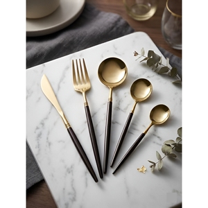 Ensemble de couverts de luxe or et noir, cuillère, fourchette, couteau en acier inoxydable de qualité supérieure, pour la table à manger, la cuisine, le service - Product Image 1