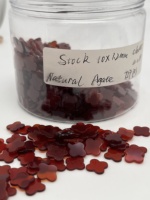 Vente en gros à Dubaï de perles en forme de fleur rouge naturelle, pierre d'agate, turquoise, perle à double tranche traitée thermiquement, pierres précieuses en vrac pour bijoux