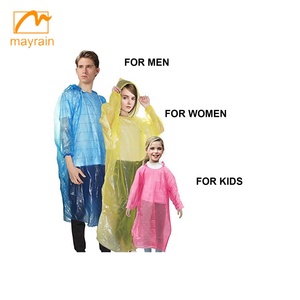 Tragbare Kunststoff-<span class=keywords><strong>Rian</strong></span>-Mantel Pe Regen bekleidung Pe Regen Poncho wasserdichte Regen bekleidung mit Kapuze Outdoor wasserdichten Mantel - Product Image 4