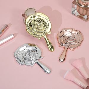 Kişiselleştirilmiş Tek Taraflı Gül Şeklinde Taşınabilir Kompakt Makyaj Aynası Özel Paketleme Misafir Hediye Seti Düğün Hediyelikleri - Product Image 3