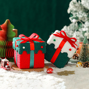 Lot de boîtes cadeaux de Noël carrées douces et moelleuses en peluche pour décoration de fête à domicile - Product Image 3