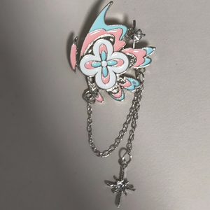 Broches de metal elegantes y modernos para mujer, insignias de esmalte con inicial, colgantes de moda para parejas de boda, regalo del 7 de marzo - Product Image 1