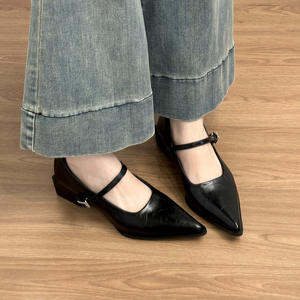 Eleganti Scarpe Mary Jane Nere - Tacco a Blocco <span class=keywords><strong>con</strong></span> Punta Affusolata e <span class=keywords><strong>Cinturino</strong></span> Regolabile, Stile Intramontabile per Uscite Quotidiane - Product Image 3