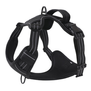 Harnais réglable pour chien moyen Gilet en nylon réfléchissant à la mode avec clip avant 2 anneaux en métal et 3 boucles faciles à allumer/éteindre - Product Image 1