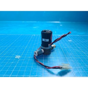 Vanne solénoïde CKD USB3-6-3-OJ à 3 ports, utilisée comme pièce détachée pour équipement semi-conducteur d'époque - Product Image 3