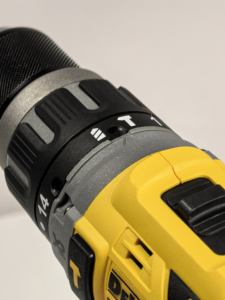 DCD796 コードレスブラシレス電動ドリル 20V リチウム電池式 1/2インチチャック SDS-PLUS リバーシブル 最大トルク70Nm - Product Image 3