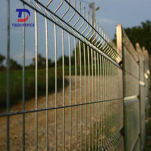 Panneau Ograde, panneau de clôture en treillis métallique soudé 3D, <span class=keywords><strong>kit</strong></span> de clôture de sécurité en treillis métallique galvanisé avec poteau rectangulaire à vendre - Product Image 1