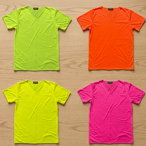 Camiseta de Manga Corta con Cuello en V para Hombre, Colores Neón, Hecha de TK30 S/J 150-160gsm (40) Poliéster/Algodón, Impresión Digital - Product Image 3