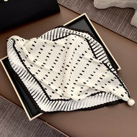 ALICE OEM Anneau de foulard en soie simulée à imprimé numérique froissé style Paris, avec fermoir magnétique et perle, pour foulard tour de cou