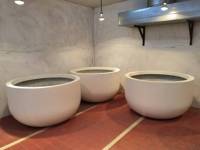 Vente en gros de grandes jardinières en plastique FRP pour décoration de pépinière, petits pots de plantes en fibre de verre GRP