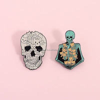 Vente chaude mignon chat squelette métal artisanat maçonnique broche dessin animé gothique Kitty broche