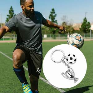 Cadeaux en gros à bas prix Événements de football Sports Souvenirs promotionnels Fans Coupe des champions Accessoires Mousqueton <span class=keywords><strong>Porte</strong></span>-clés en métal - Product Image 6