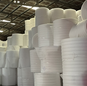 โฟมม้วนโฟมแพ็คเคลื่อนไหวได้แผ่นโฟมป้องกันสินค้าในเวียดนาม - Product Image 1