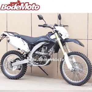 Motocicleta Todoterreno China Barata <span class=keywords><strong>de</strong></span> <span class=keywords><strong>250</strong></span> CC con Motor ZONGSHEN <span class=keywords><strong>de</strong></span> 4 Válvulas, 4 Tiempos, Refrigerada por Agua (MC-685) - Product Image 5