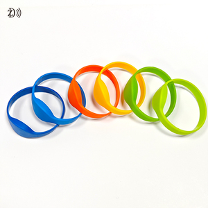 Pulsera de Silicona NFC NTAG 213 con Logotipo Grabado Personalizado, Brazalete <span class=keywords><strong>RFID</strong></span> para Emergencias Médicas - Product Image 2