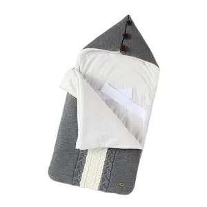 Pabrik kualitas tinggi musim dingin tebal hangat tiga lapisan berlapis kantong tidur bayi dengan ritsleting untuk tempat tidur kereta bayi Super lembut