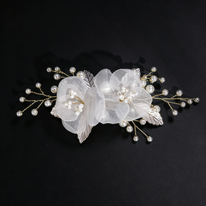 Pinza para el pelo de novia de organza <span class=keywords><strong>con</strong></span> flor, hecha a mano, <span class=keywords><strong>con</strong></span> perlas y hojas de aleación, accesorio para el cabello de boda, tocado floral romántico de malla blanca para mujer - Product Image 6