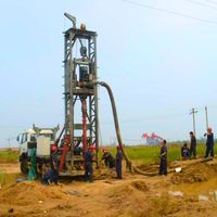 Foreuse hydraulique mobile à circulation inversée montée sur camion de 200 m pour l'ingénierie de puits d'eau profonde