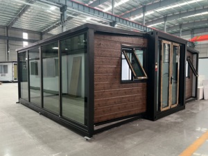 Maison extensible spacieuse à 2 chambres, cabane pliable portable de 20 pieds pour un usage moderne, bureau ou locations à <span class=keywords><strong>court</strong></span> <span class=keywords><strong>terme</strong></span> - Product Image 1