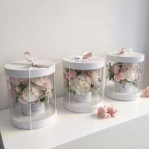 Una scatola di fiori regalo trasparente per la festa della mamma di san valentino in PVC 2024 - Product Image 3