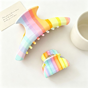 Pinza de Pelo Geométrica con Diseño Único y Creativo en Colores Arcoíris, Pinza de Pelo Moderna para Chicas, Venta al Por Mayor de Accesorios para el Cabello - Product Image 1