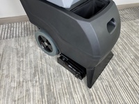 MLEE 300 Machine à laver les tapis trois en un Brosse oscillante à grande vitesse Machine de nettoyage des tapis