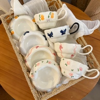 Tasses à thé et soucoupes en céramique faites à la main, mug à café, tasse à thé florale avec soucoupes, mugs en céramique pour la Saint-Valentin
