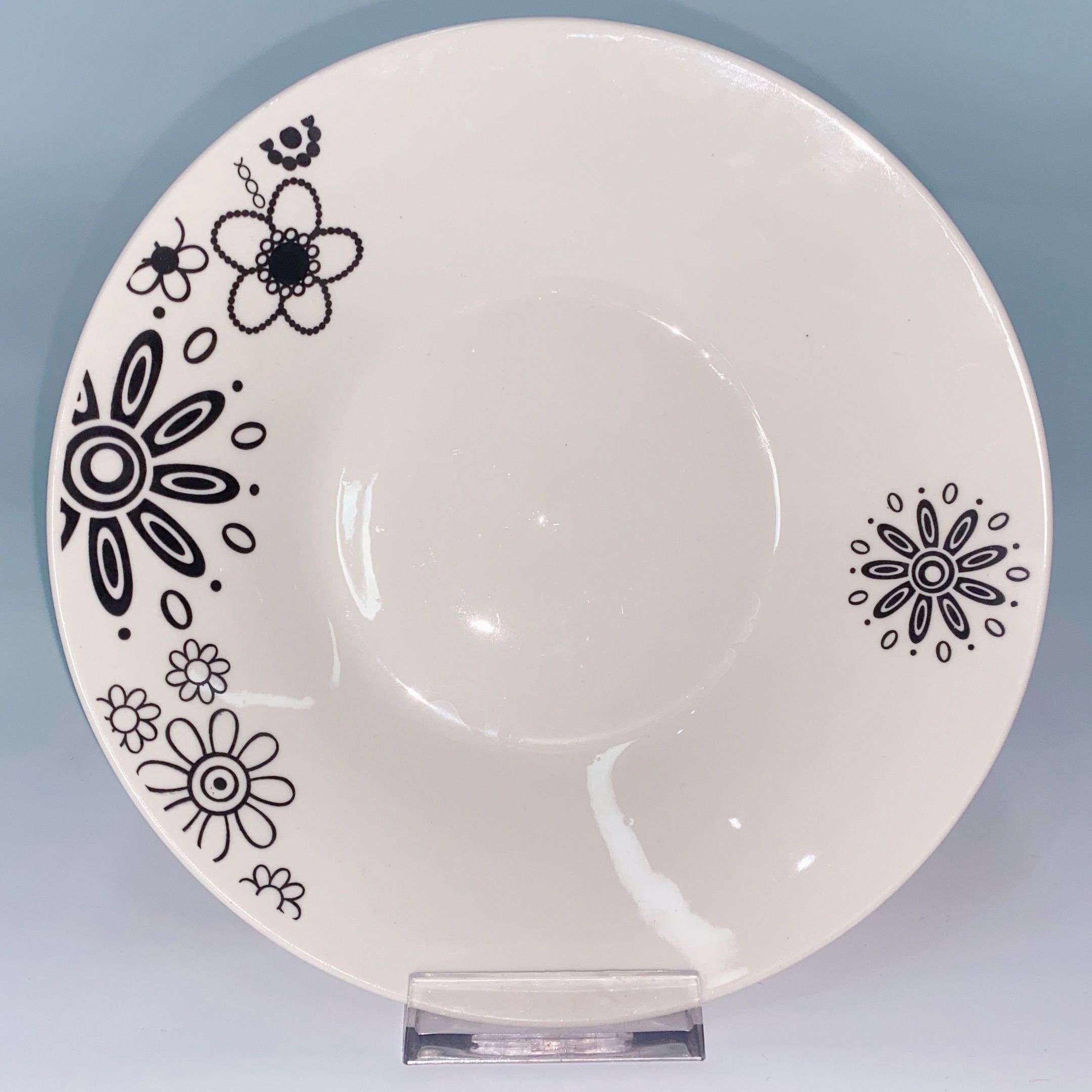 Modern Eco-Friendly Customizable Plate Set Porcelain Dinnerware  High-quality Vitreous Porcelain Products with Flower