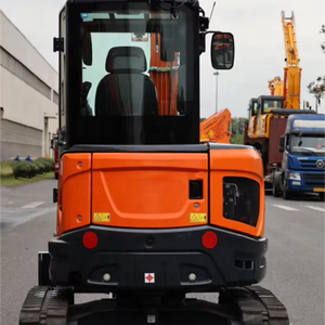 Miniexcavadora de 3.5 Toneladas de Marca Reconocida, Modelo CDM6035, con Motor Kubota - Product Image 4