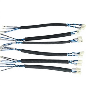 Op maat gemaakte auto-bedrading met verzinkte koperen geleiders, JST/Molex connectoren en PBT/PVC/Nylon isolatie - Product Image 1