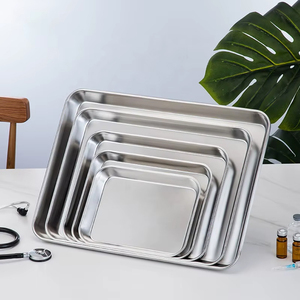 Bandeja Quirúrgica Cuadrada Manual de Acero Inoxidable 304 KSMED, Esterilizada, con Certificación CE y 1 Año de Garantía - Product Image 3