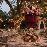 Décoration de plafond de mariage en macramé en gros, lustre à pampilles étagées de fleurs artificielles pour toile de fond de réception de fête de luxe