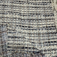 Tela Tweed Azul y Blanca Ecológica de 413 g/m², 100% Poliéster, con Hilo Metálico Dorado para Abrigos de Invierno de Lujo, SDD-10328