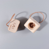 Diffuseur d'huiles essentielles en bois suspendu, écologique, sans BPA, sans alcool, diffuseur de parfum passif, bouchon en bois pour voiture, bureau